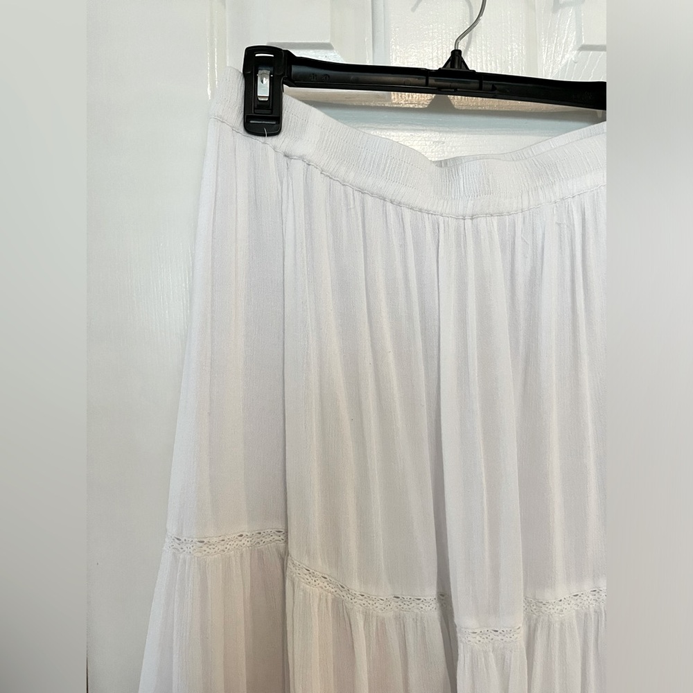 White maxi skirt ☮️